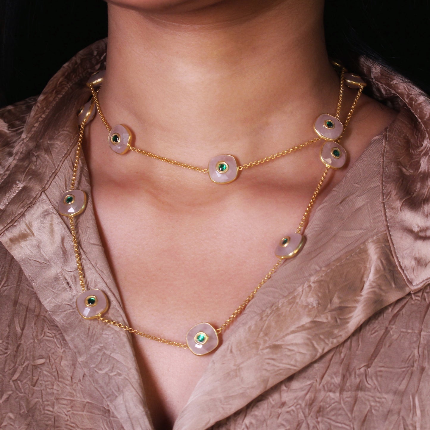 Embedded Emerald Studded Necklace