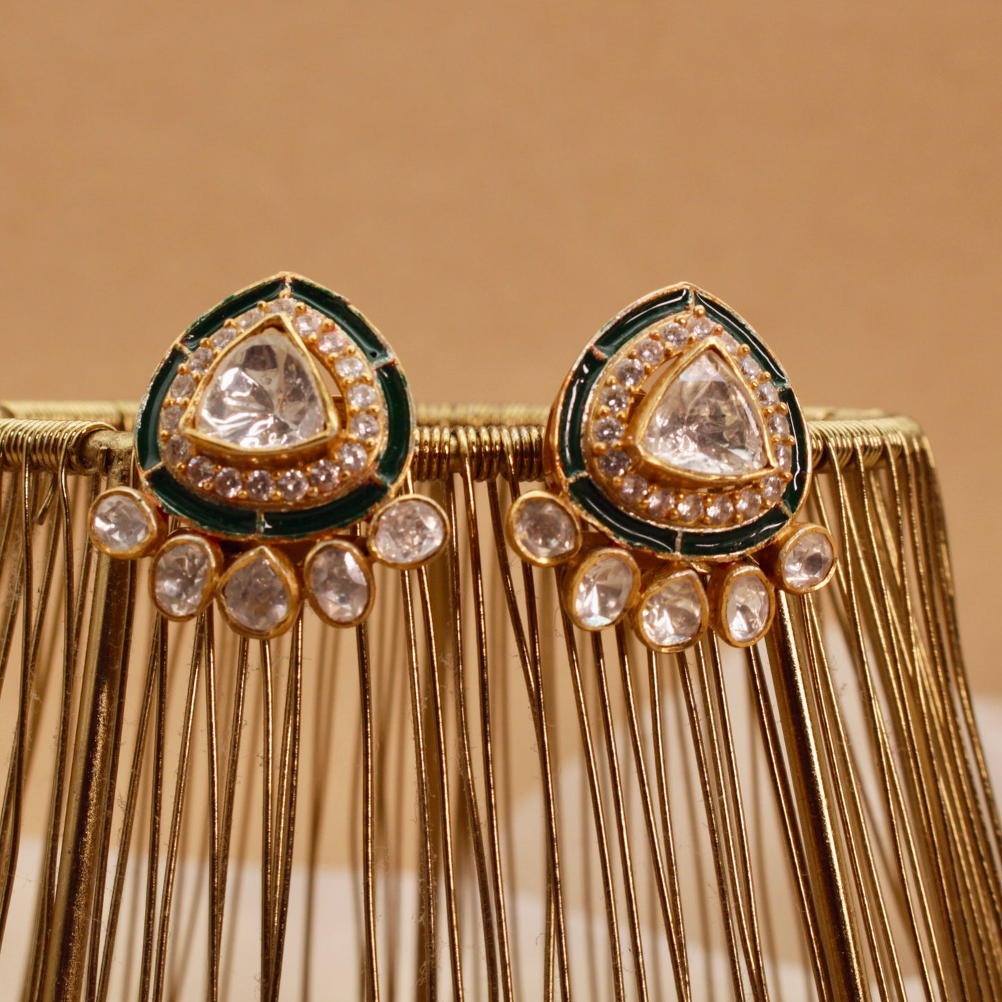 Classic Enamel & Uncut Polki Pendant Set