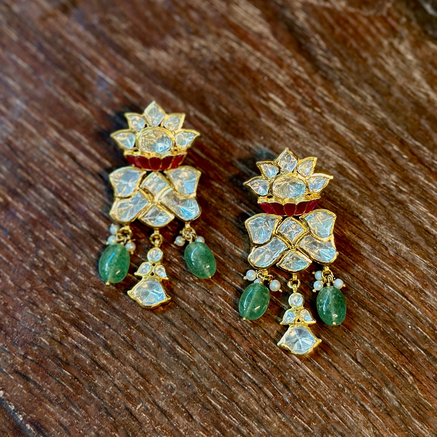 Lotus Bloom Emerald Chandbalis