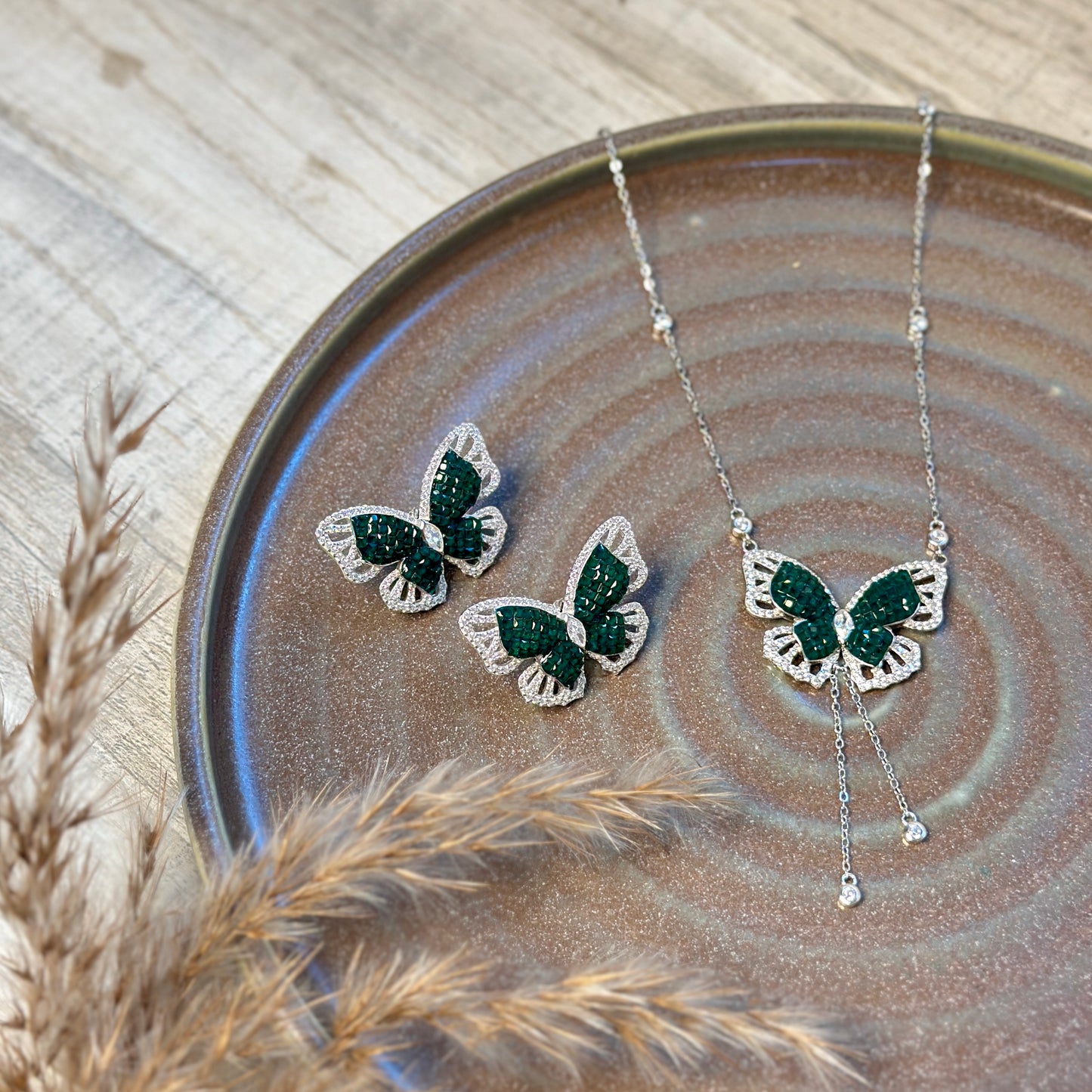 Emerald Monarch Necklace Set