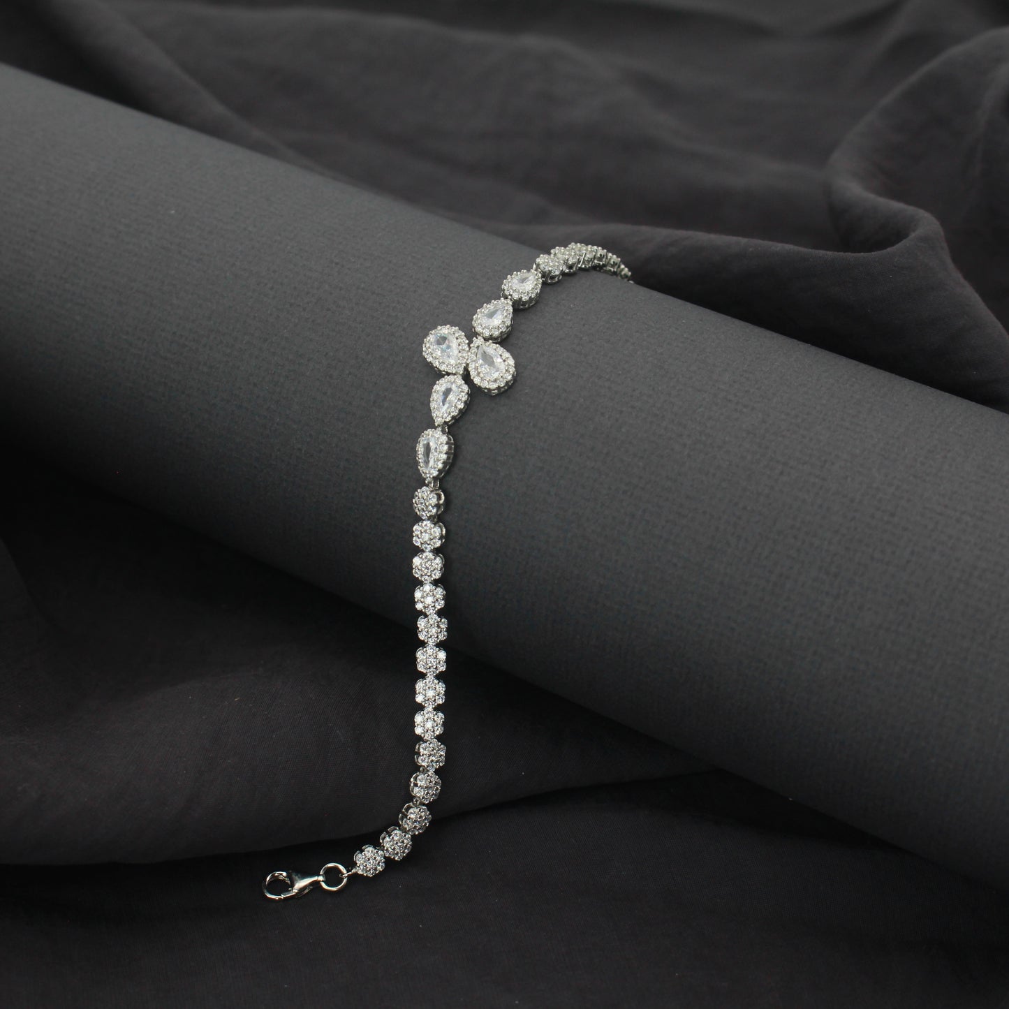 Radiance Cluster Bracelet