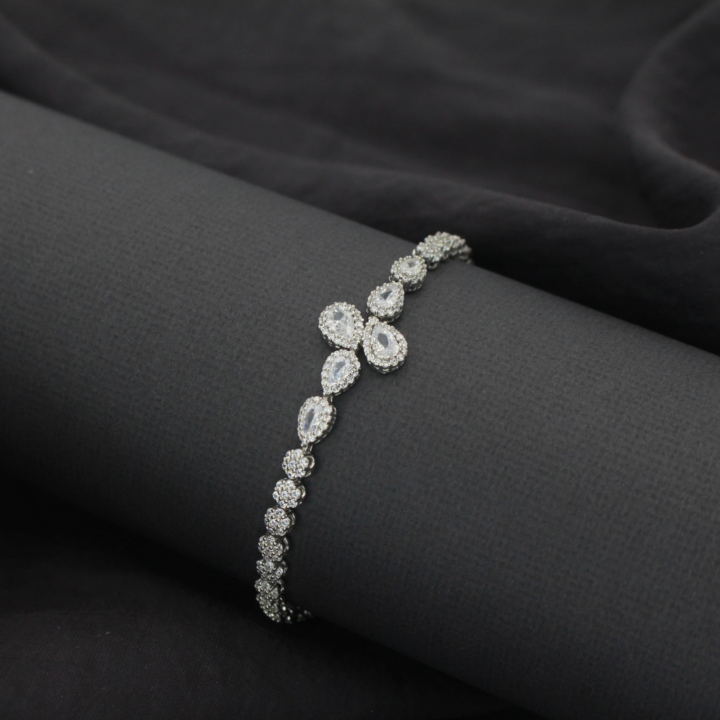 Radiance Cluster Bracelet