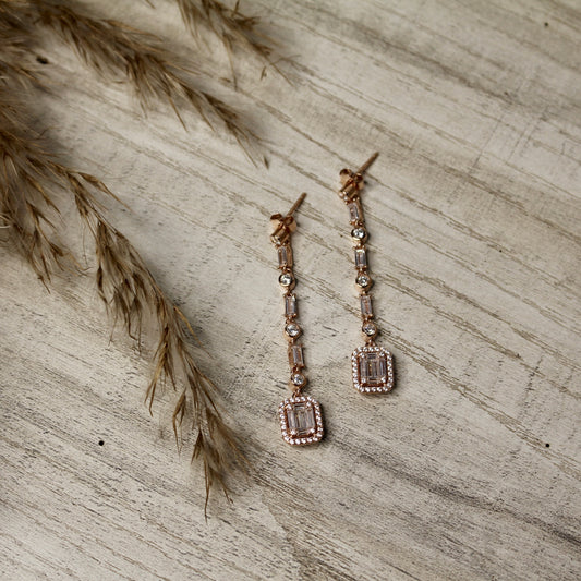 Rosé Linear Silver Danglers