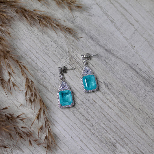 Azure Whisper Silver Drops