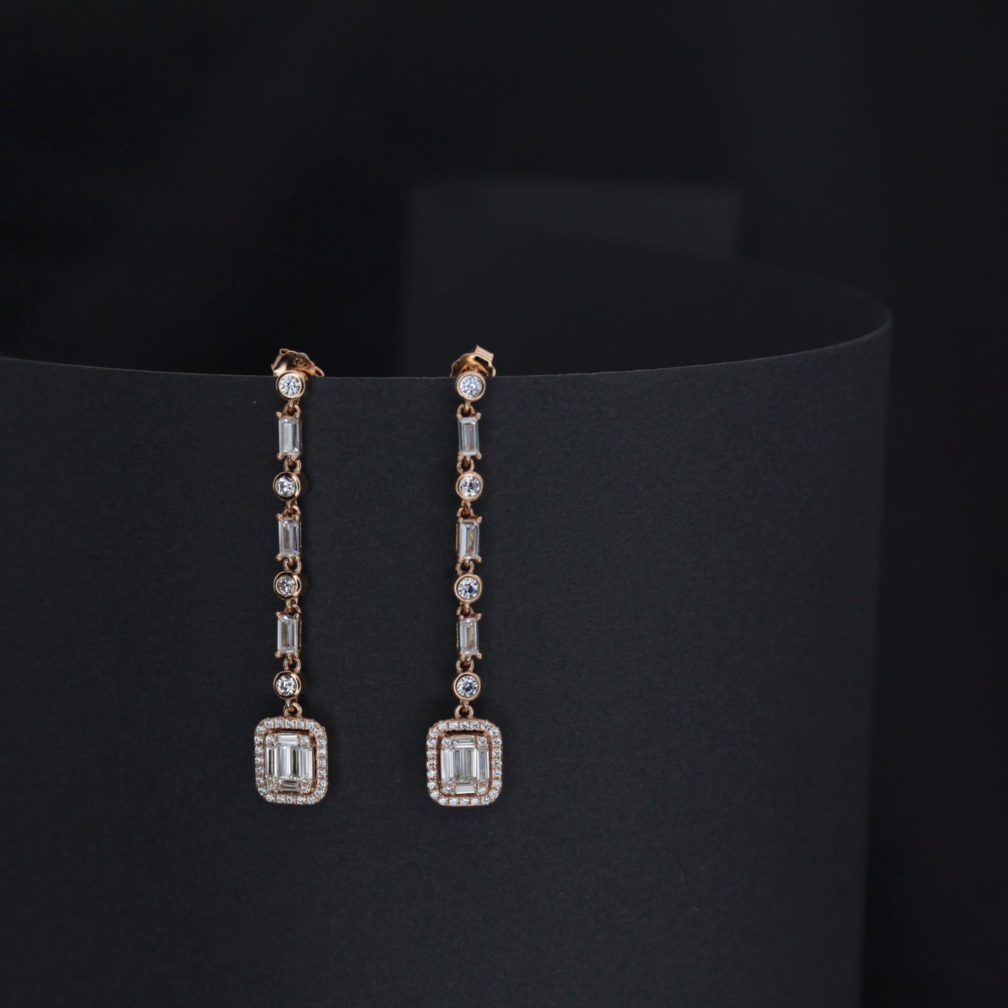 Rosé Linear Silver Danglers