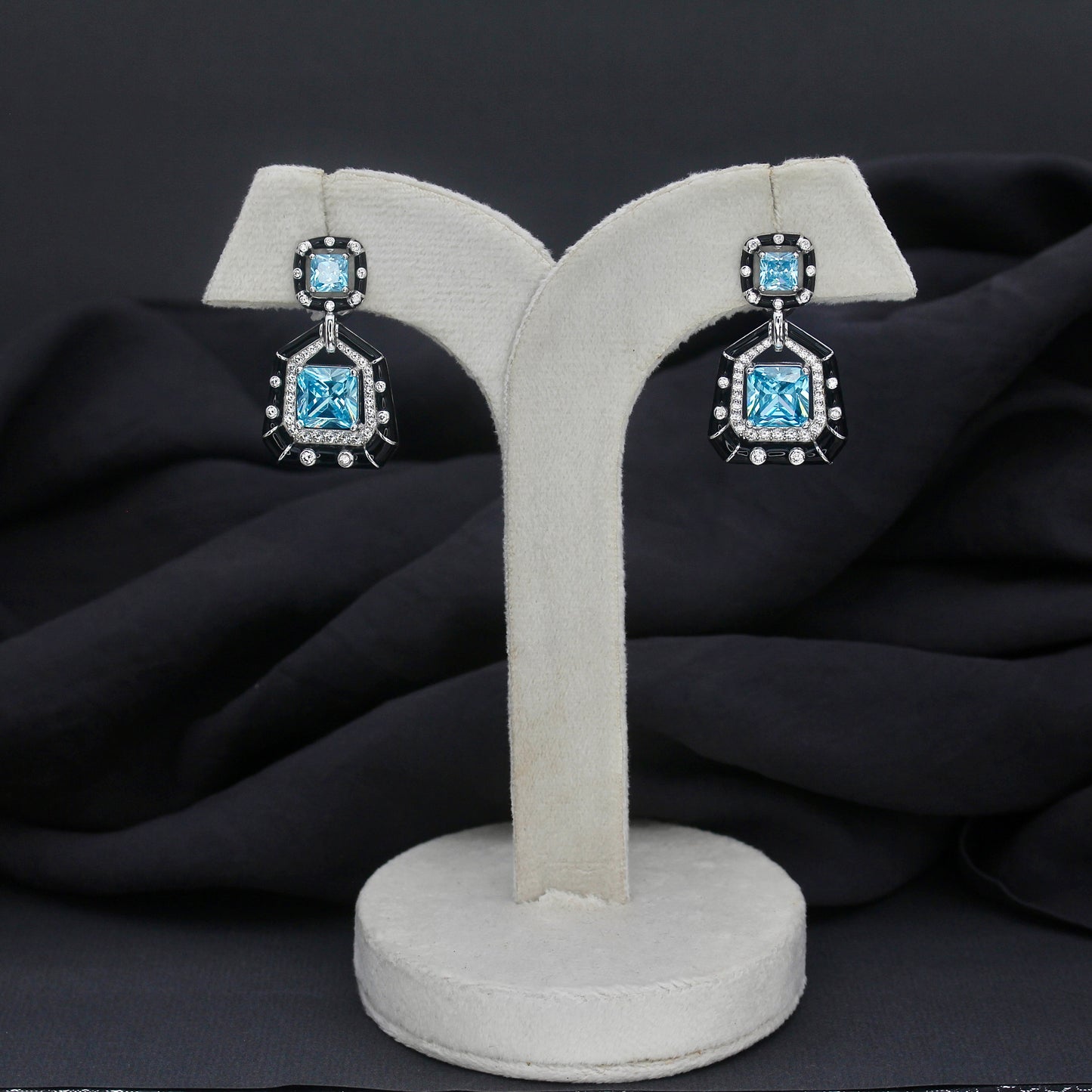 Ice Deco Silver Drops