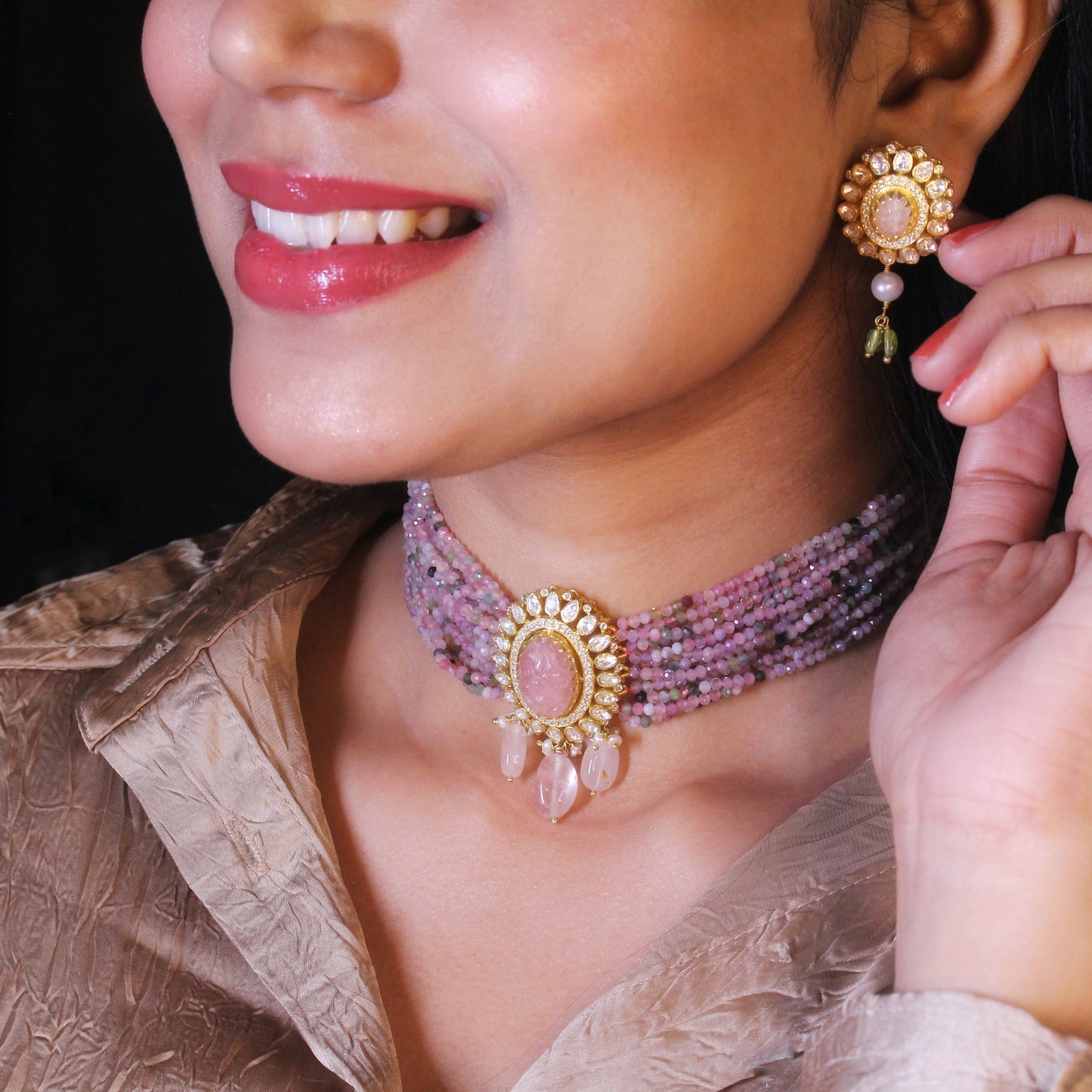 Vibrant Morganite Gemstone Choker with Uncut Polki Centerpiece