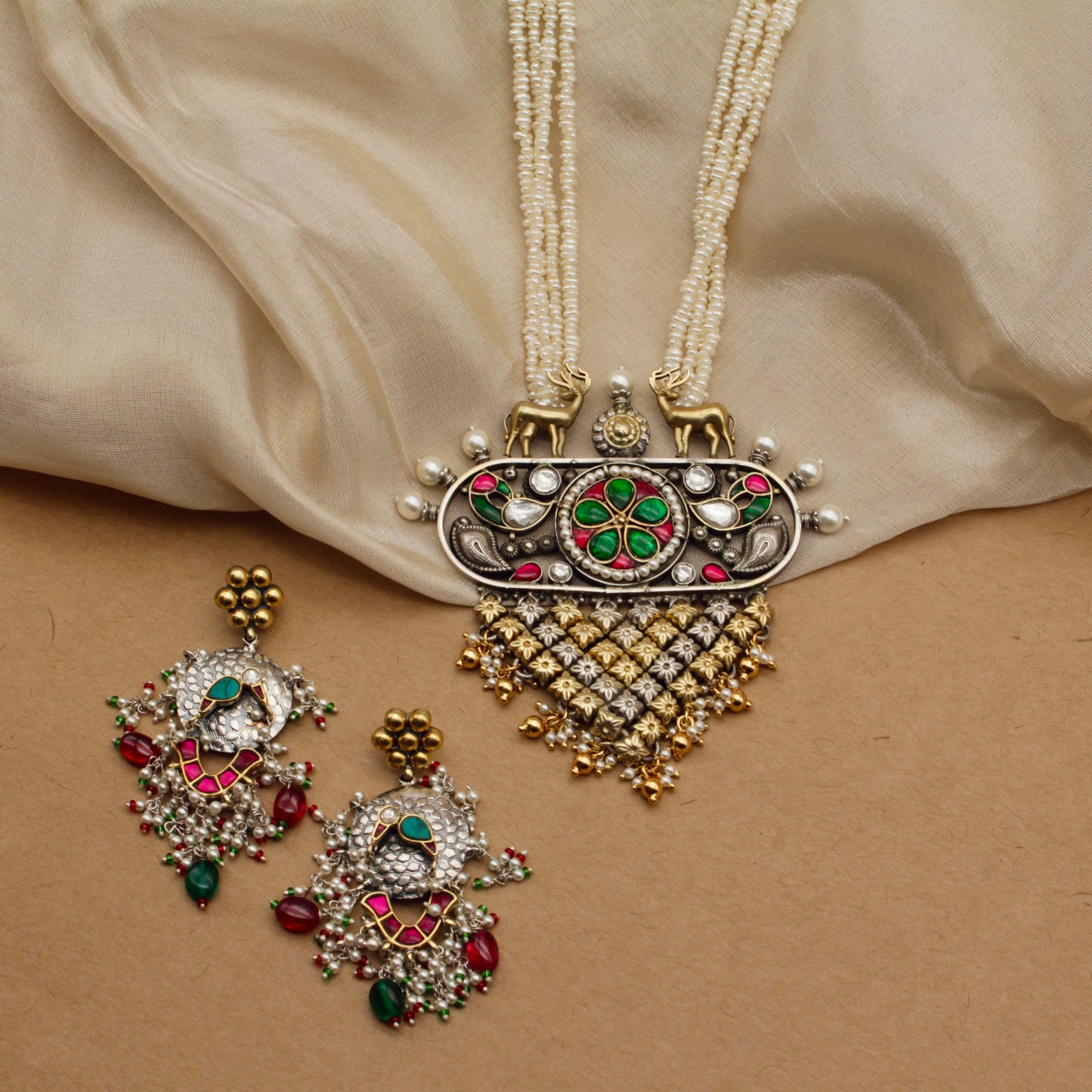 Deer Motif Pearl-Strand Necklace Set