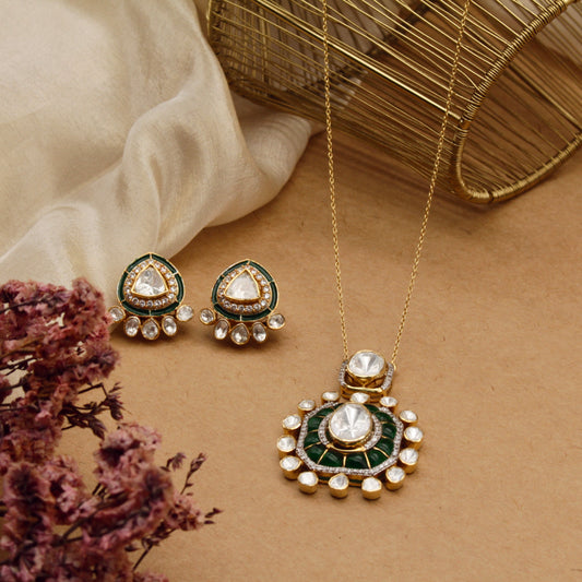 Classic Enamel & Uncut Polki Pendant Set