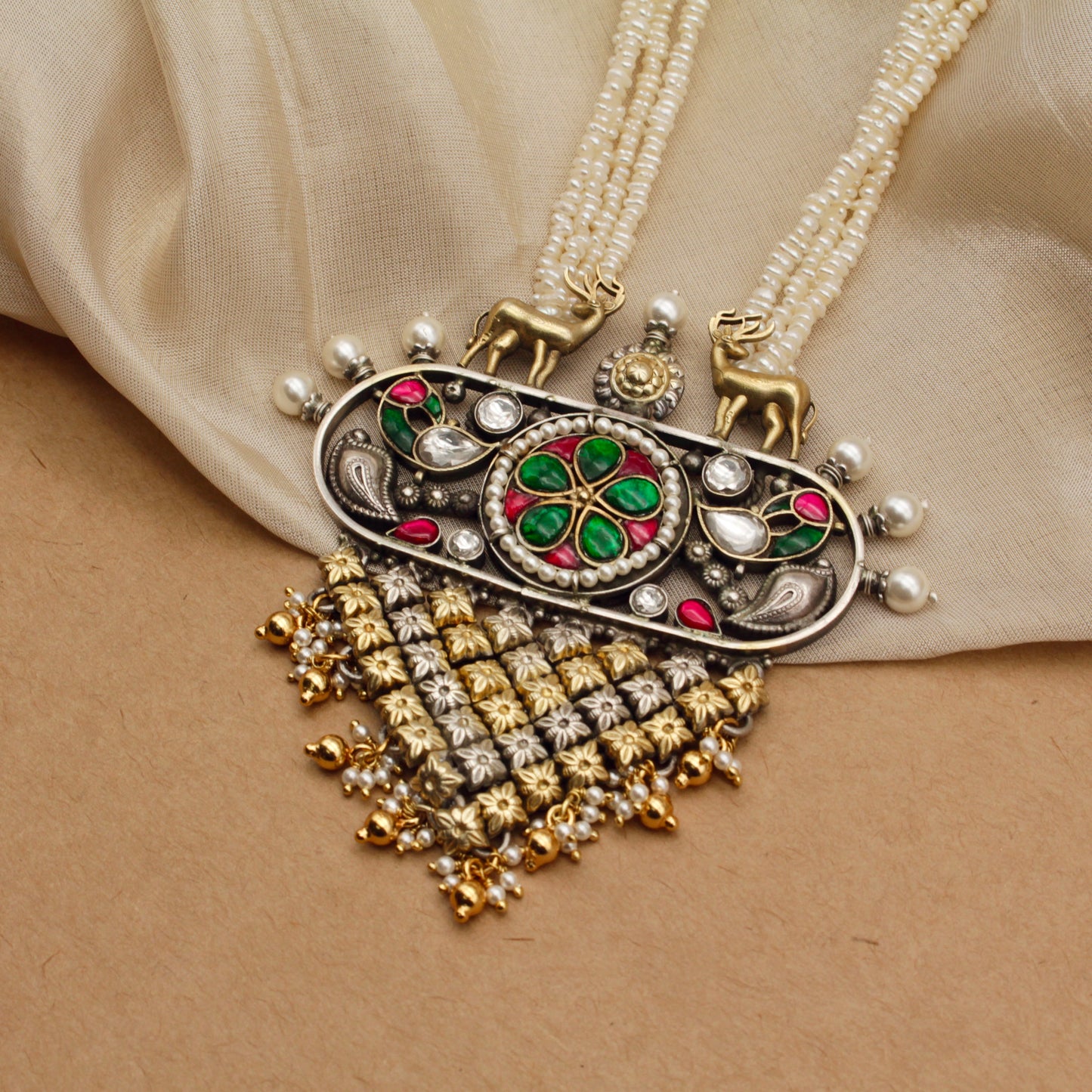 Deer Motif Pearl-Strand Necklace Set