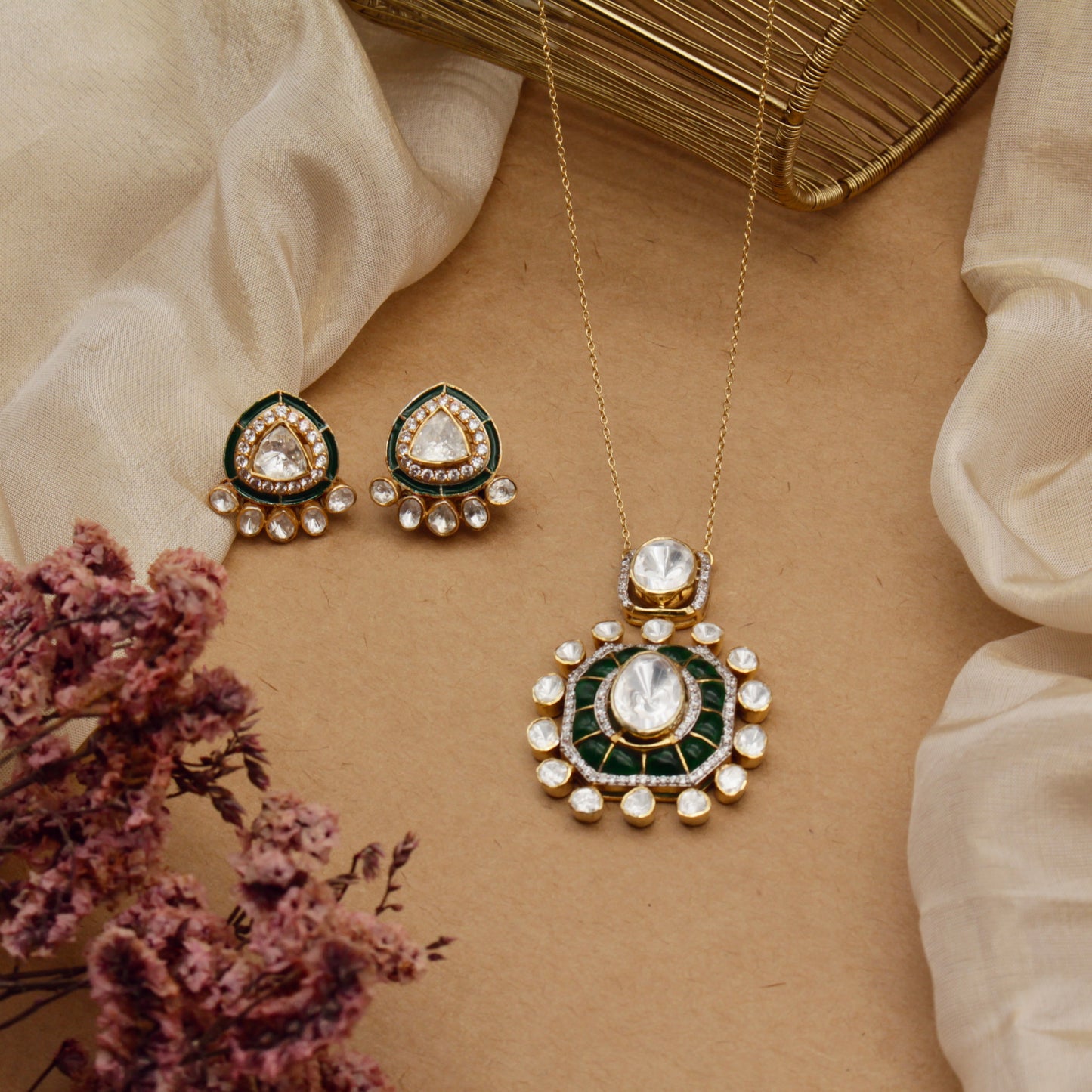 Classic Enamel & Uncut Polki Pendant Set