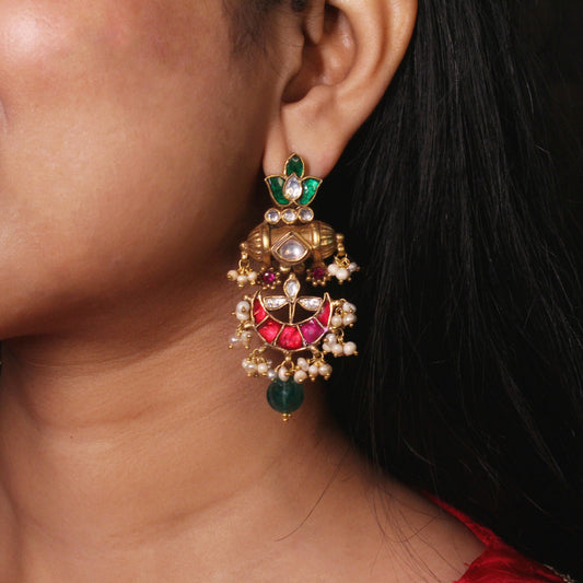 Dufli Pearl Chandbalis